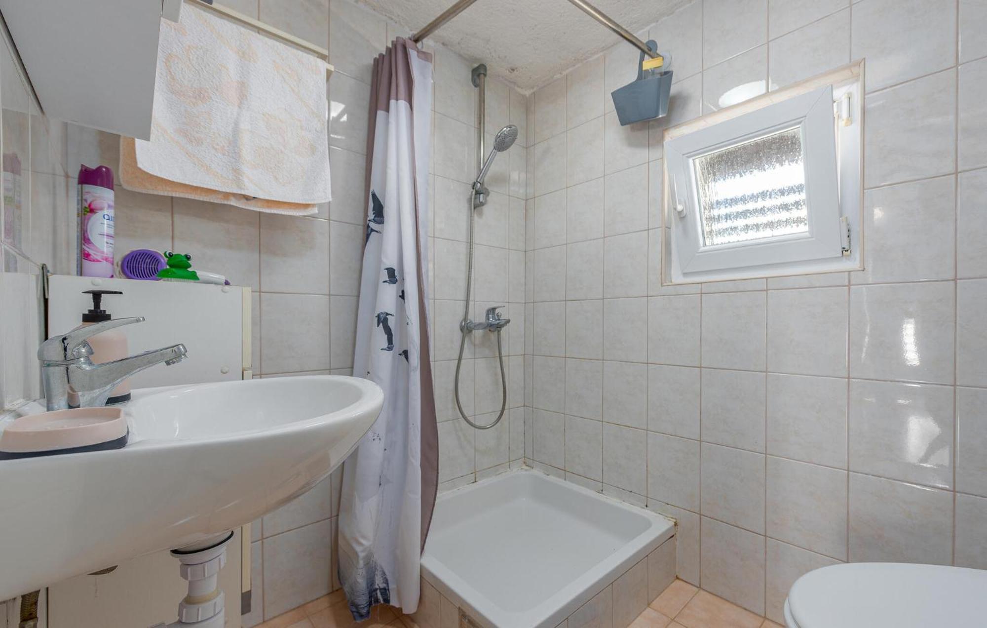 Borovići Nice Apartment In Potocnica With House Sea View מראה חיצוני תמונה