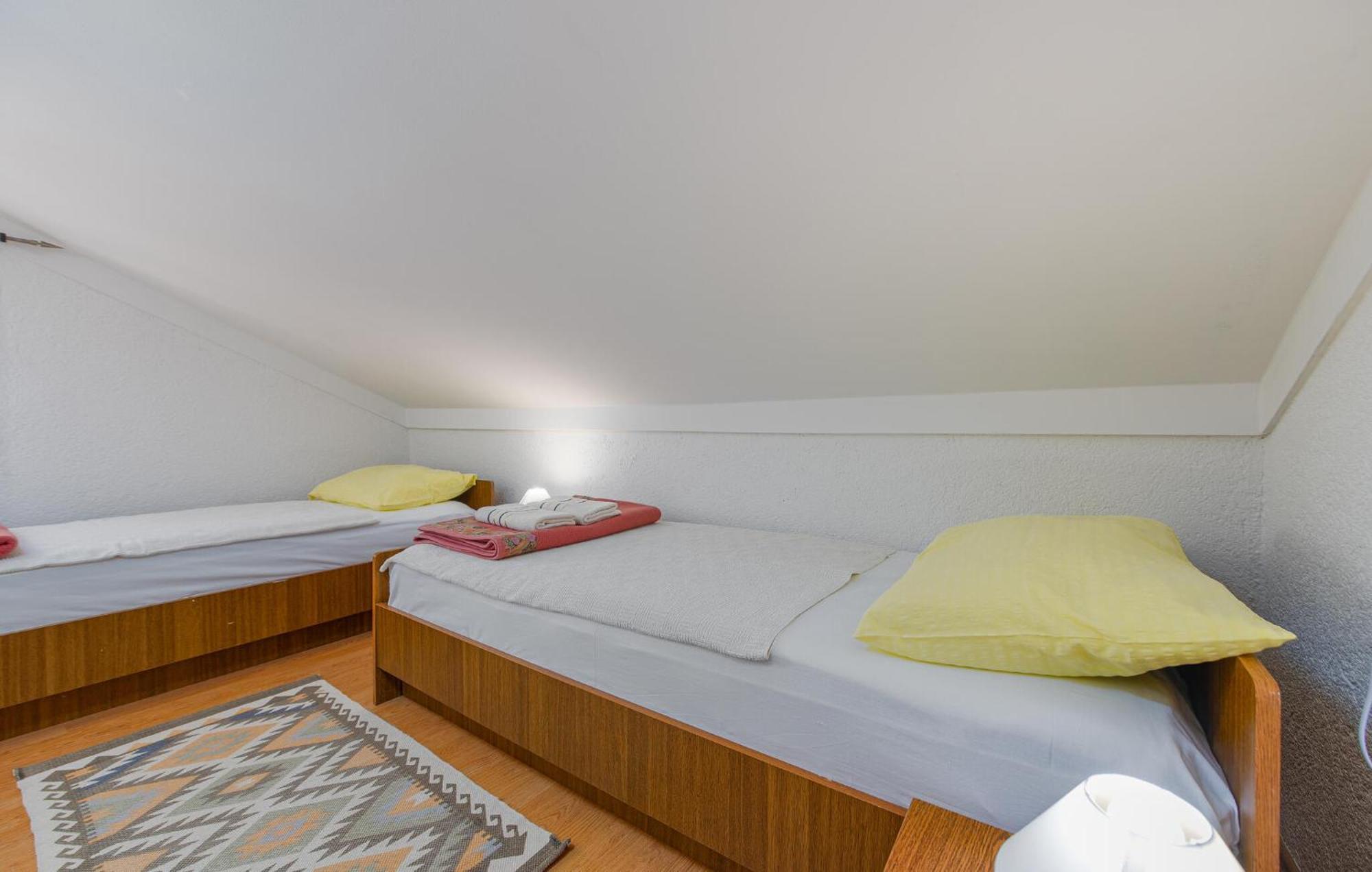 Borovići Nice Apartment In Potocnica With House Sea View מראה חיצוני תמונה