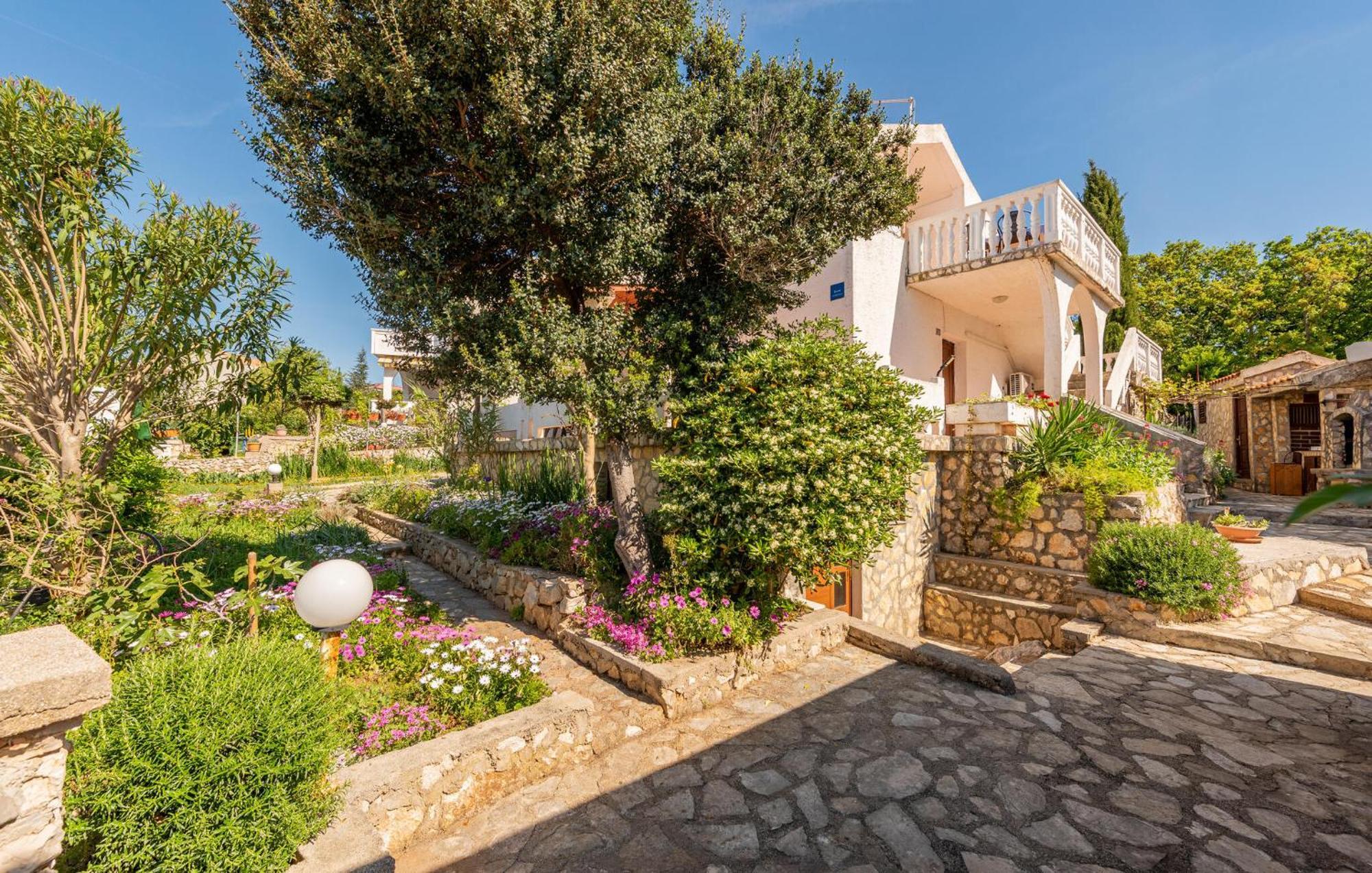 Borovići Nice Apartment In Potocnica With House Sea View מראה חיצוני תמונה