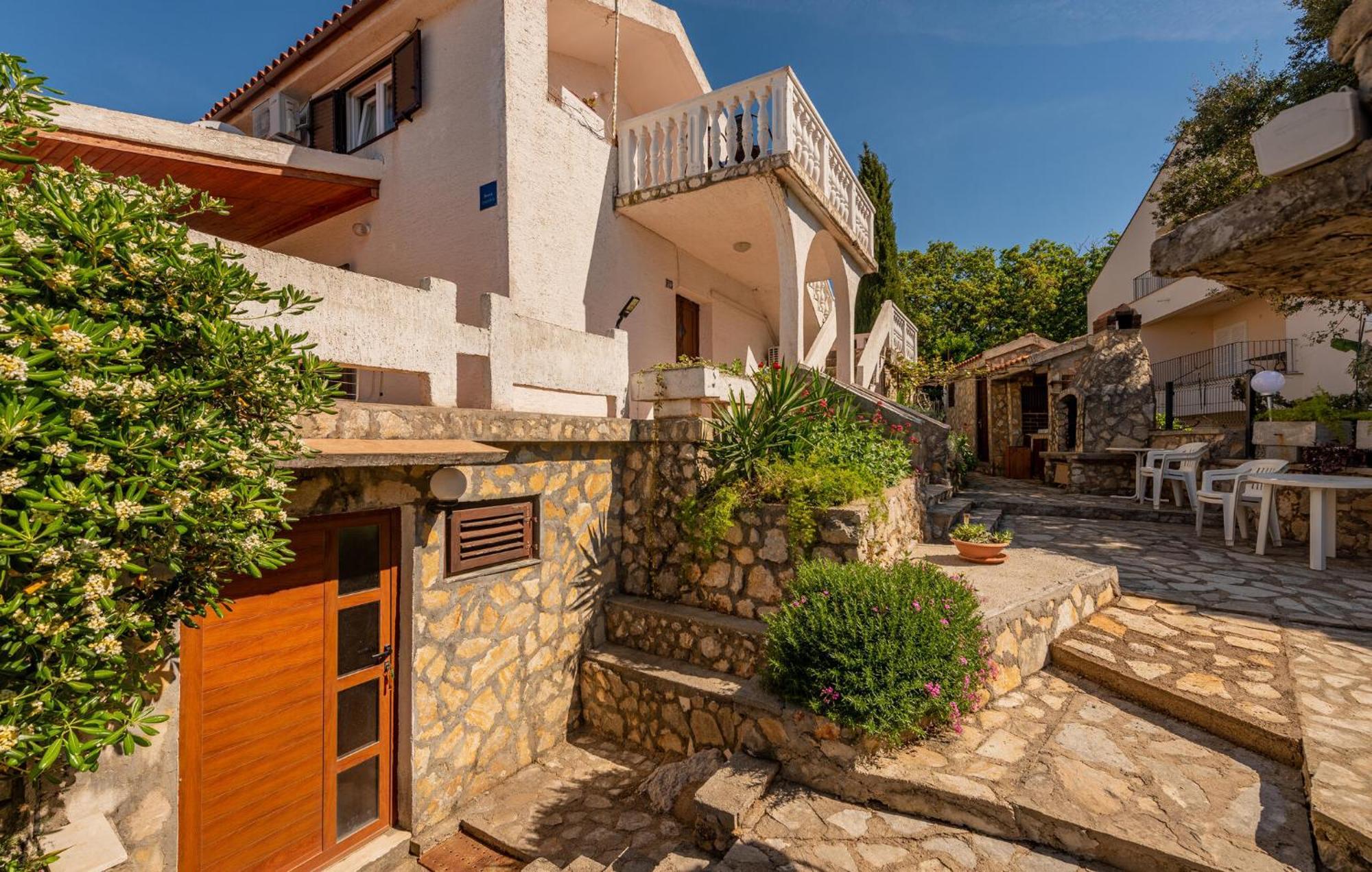 Borovići Nice Apartment In Potocnica With House Sea View מראה חיצוני תמונה